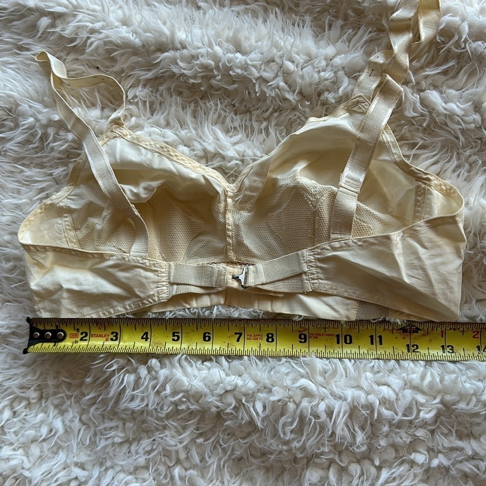 Iconic Bullet Bra GOTHIC & CORTEX Vintage 50’s Pointy “Bullet” Bra - Picture 15 of 16